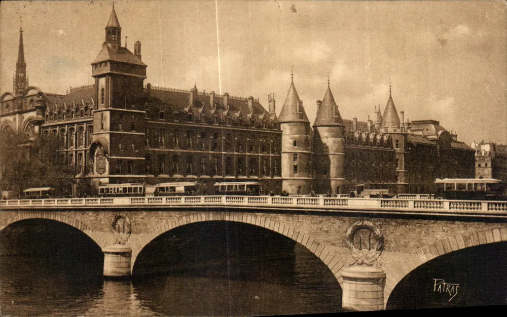 Paris - Palácio da Justiça - A Conciergerie — Edições de Arte 'Patras' n°48 - Frente