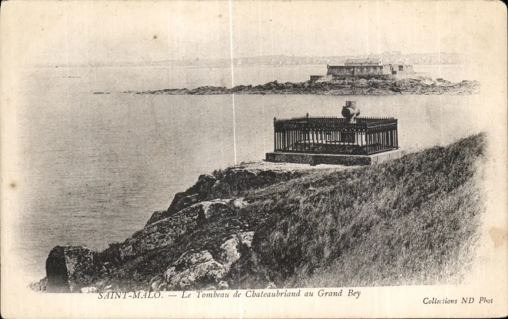 Saint-Malo — Grabmal von Chateaubriand am Grand Bey — Sammlung ND Phot - Vorderseite