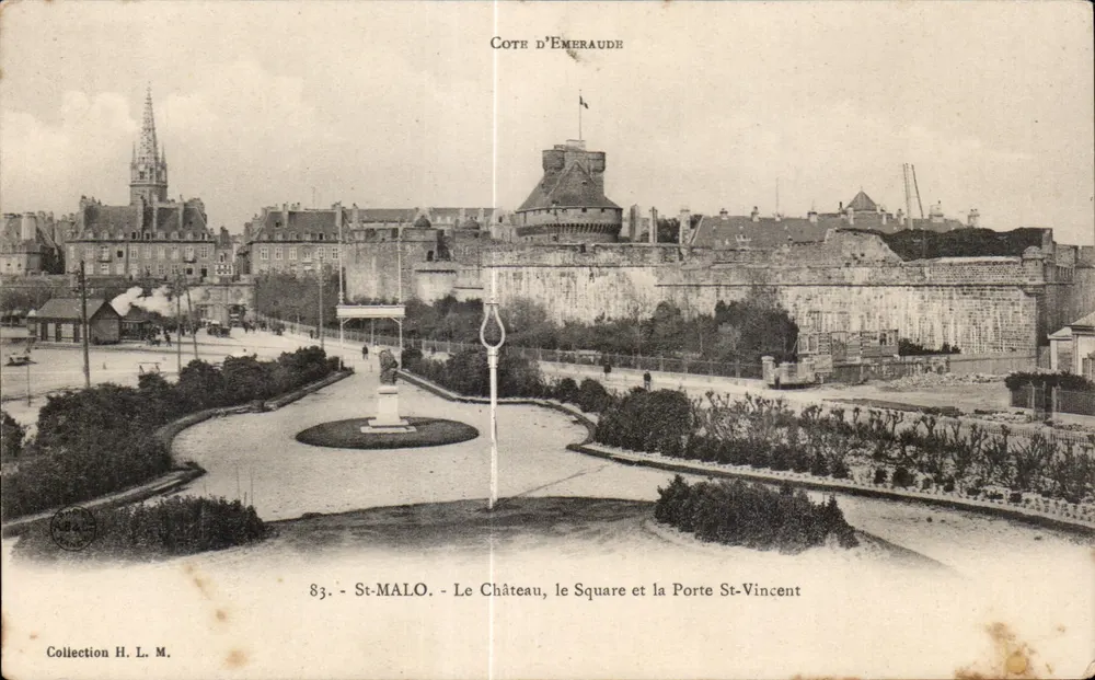 St-Malo - Das Schloss, der Platz und das Tor St-Vincent — Sammlung H. L. M. - Vorderseite