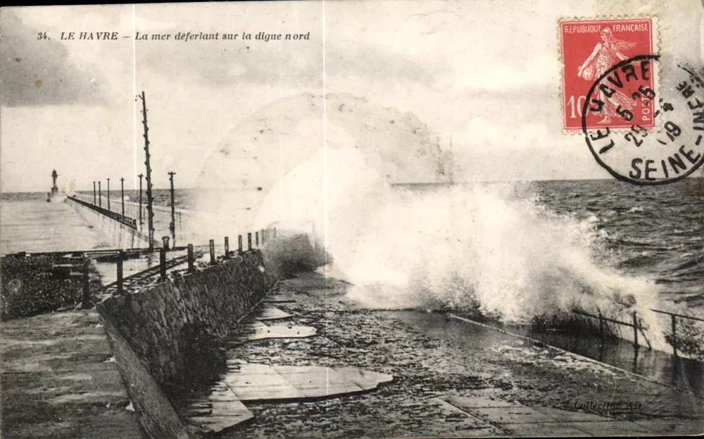 LE HAVRE — Das Meer, das an der nördlichen Mole bricht — Verlag nicht sichtbar, Nr. 34 - Vorderseite