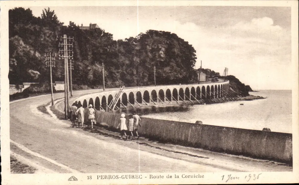 Perros-Guirec — Estrada da Corniche — editor Aliaconne des Arts Édouardique, Strasbourg, n°18 - Frente