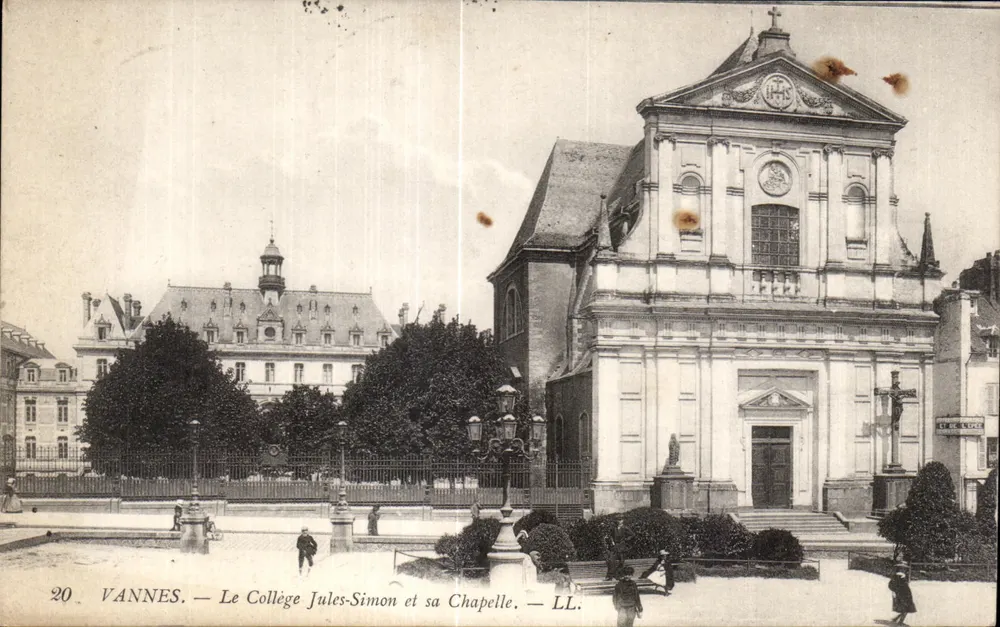 VANNES — Le Collège Jules-Simon et sa Chapelle — LL. - Vorderseite