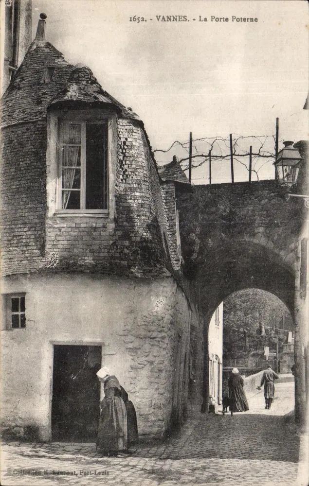 VANNES - A Porta Poterne — Edição H. Laurent, n° 1652 - Frente