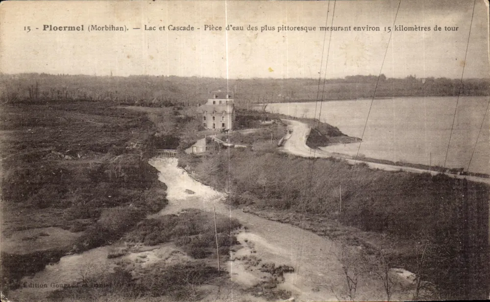 Ploermel (Morbihan) — See und Wasserfall — am schönsten gelegene Wasserfläche mit einem Umfang von etwa 15 Kilometern — Ausgabe Gouraud et Daniel - Vorderseite