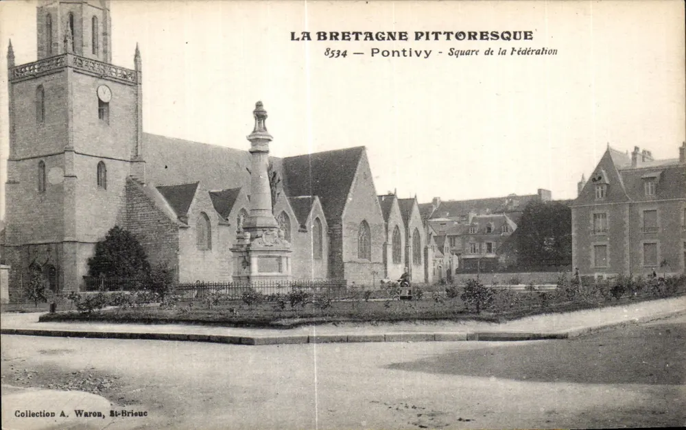 Pontivy - Square de la Fédération — Verleger A. Waron, Saint-Brieuc, Nr. 8534 - Vorderseite