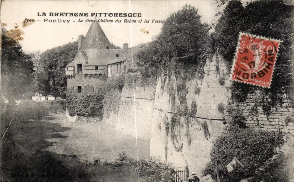 Pontivy - Das alte Schloss der Roban und die Gräben — Die malerische Bretagne - Vorderseite