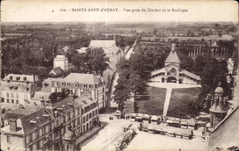Sainte-Anne-d'Auray — Ansicht vom Turm der Basilika — Verlag: Launay & Héremes, Nr. 610 - Vorderseite