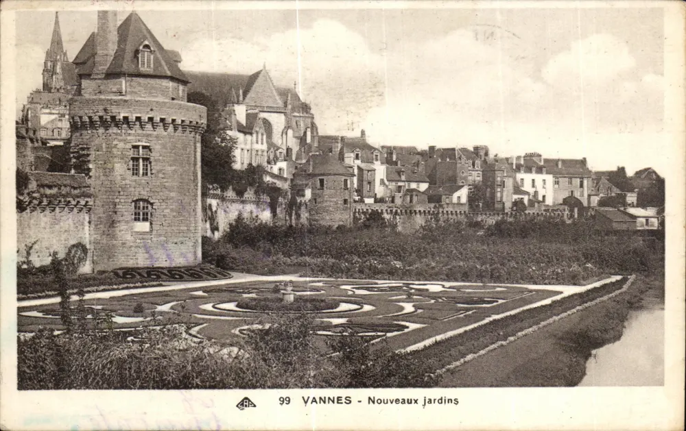 VANNES - Novos jardins — vista dos muros e do castelo — C° dos Arts - 99 - Frente
