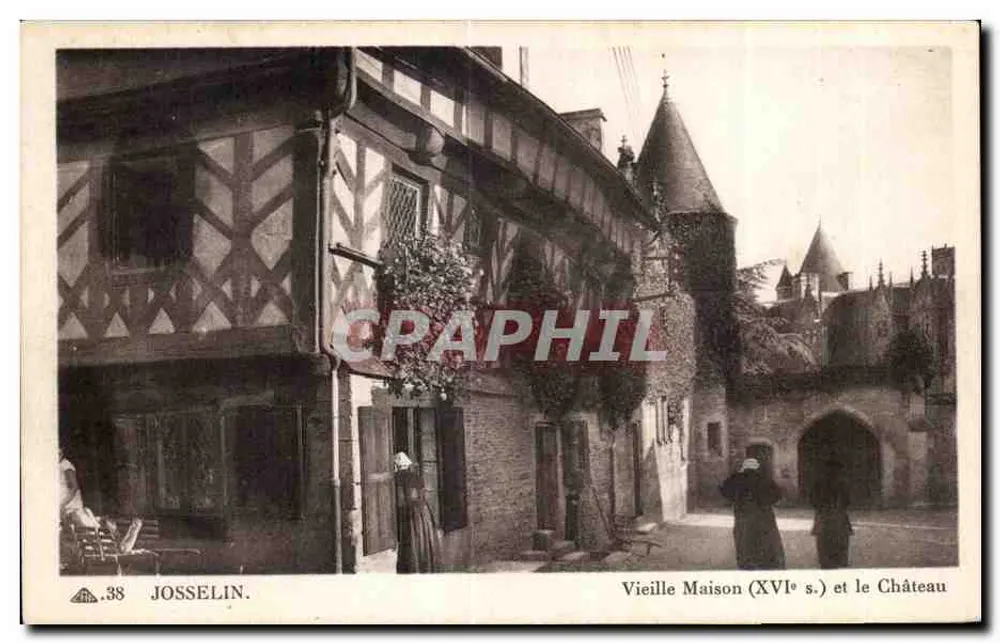 Josselin — Altes Haus (16. Jh.) und das Schloss — G. D'S Arts Photomechanics, Straßburg - Vorderseite