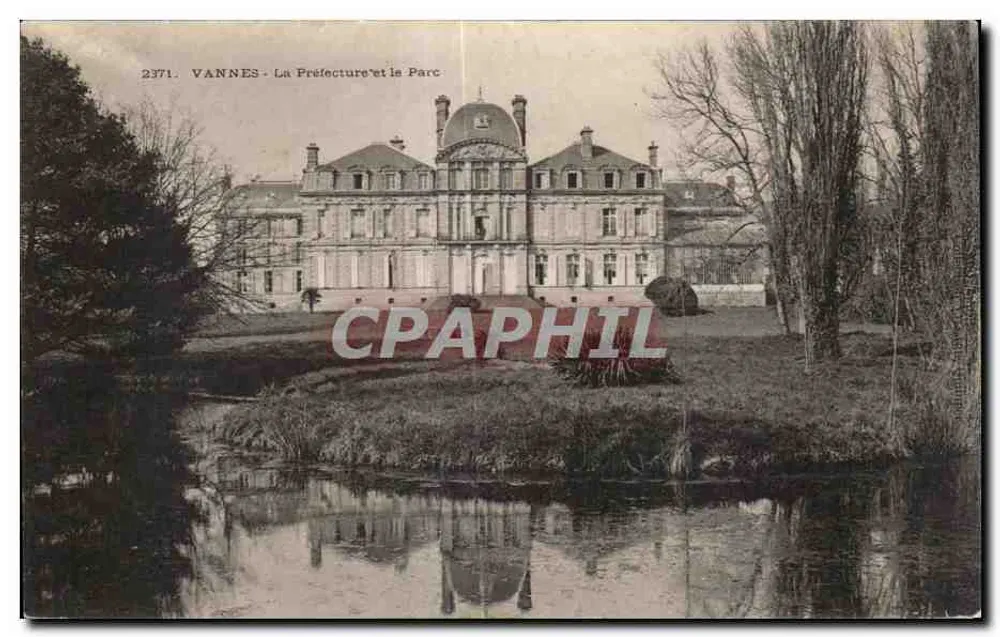 VANNES - A Prefeitura e o Parque — editor KARTEN-BOST, n° 2371 - Frente