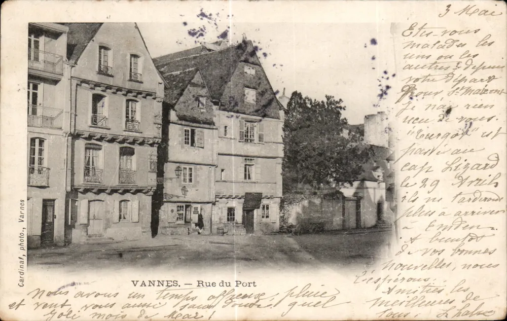 VANNES — Rue du Port — Cardinal, foto, Vannes - Frente