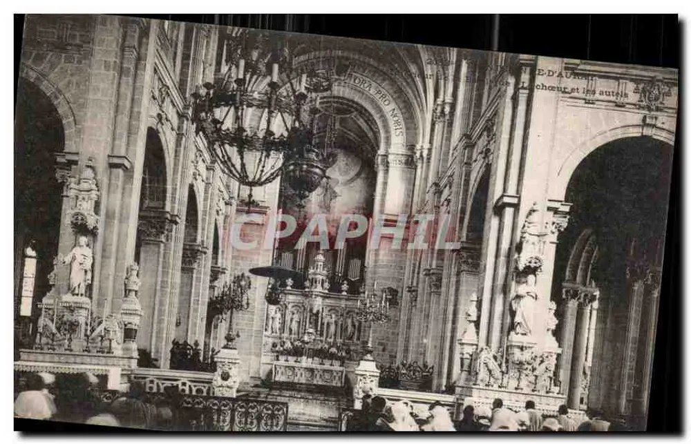 Innenansicht der Kirche Sainte-Marie d'Auray — Blick auf den Chor und Altäre — unbekannter Verlag - Vorderseite