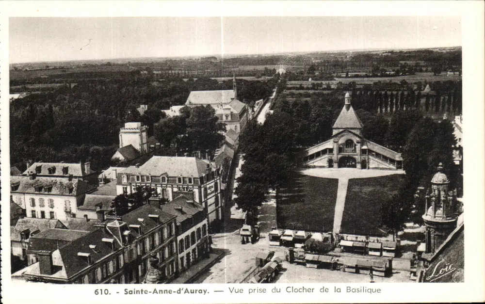 Sainte-Anne-d'Auray — Ansicht vom Turm der Basilika — Verleger Laurent-Né, Rennes, n° 610 - Vorderseite