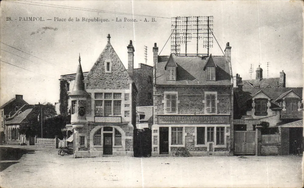 Paimpol — Praça da República — A. B. - Frente