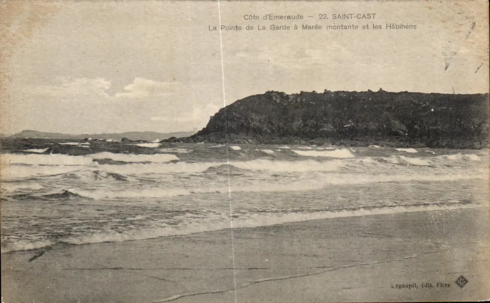 Costa de Esmeralda — 22. SAINT-CAST — A Ponta da Guarda com maré alta e os Hébélihens — Legoupil, editor. Fliers - Frente