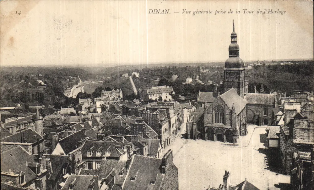 Dinan — Allgemeiner Blick von der Turmuhr - Vorderseite