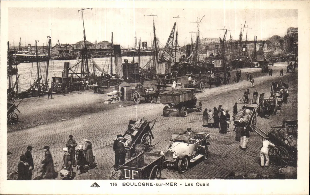 BOULOGNE-sur-MER — Die Quais — C'° Association des Arts Photomécaniques - Vorderseite