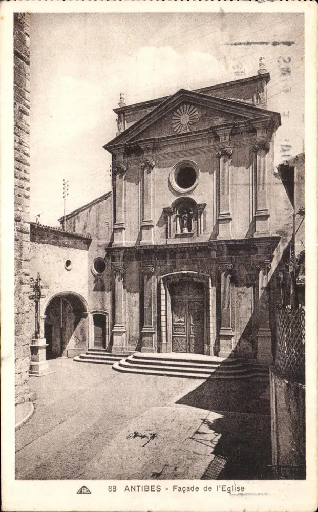 Antibes - Fachada da Igreja — editor AB, n° 88 - Frente