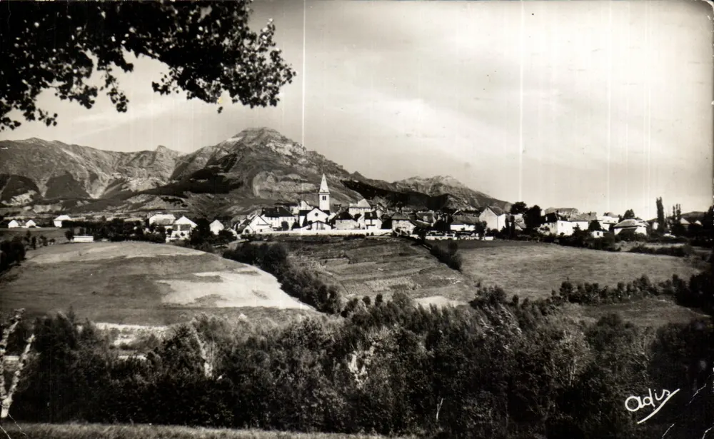 Saint-Bonnet - Tal der Champsaur - Mont-Challot — Panoramablick — Adlus - Vorderseite
