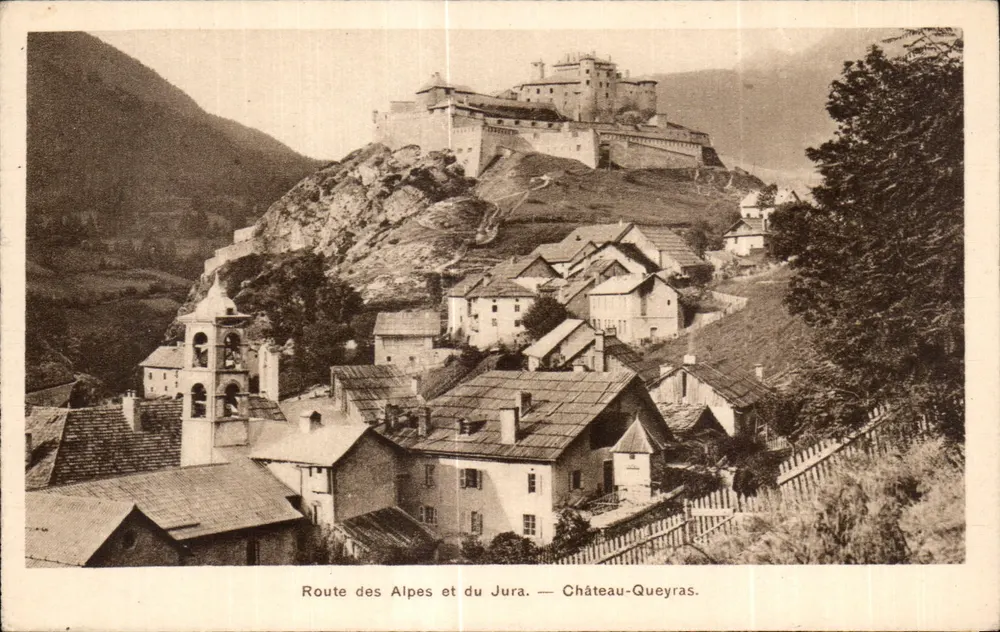 Château-Queyras — Route des Alpes et du Jura - Vorderseite