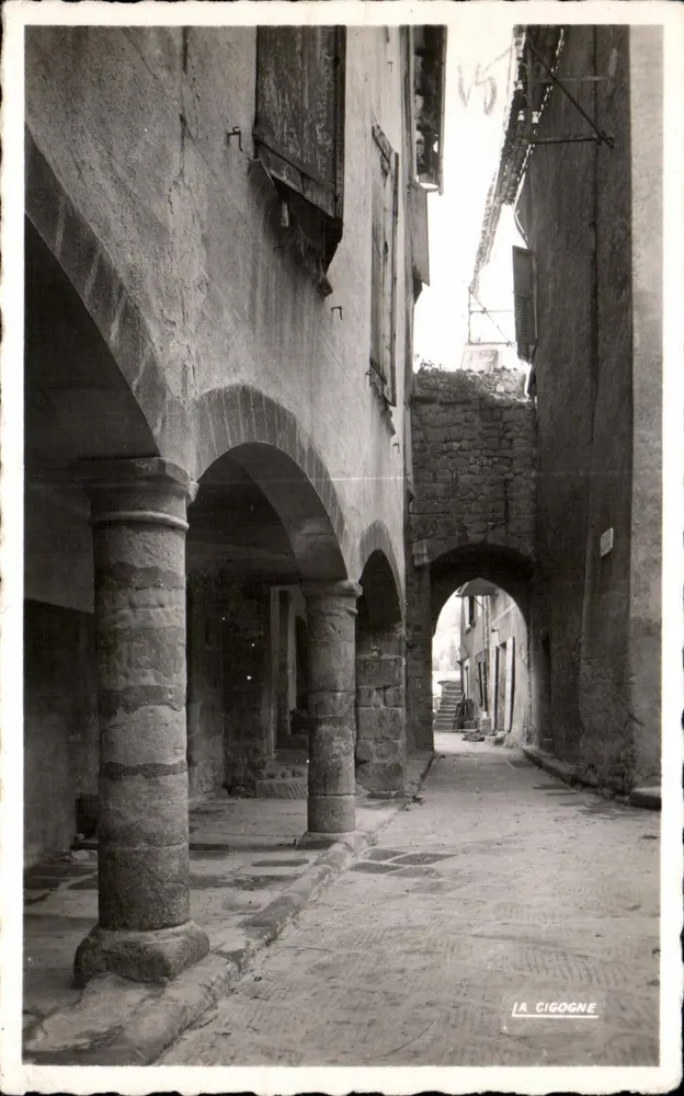 Rue Notre-Dame em Les Portiques — A Cegonha, editor IA CIGOGNE, n° 8564 - Frente