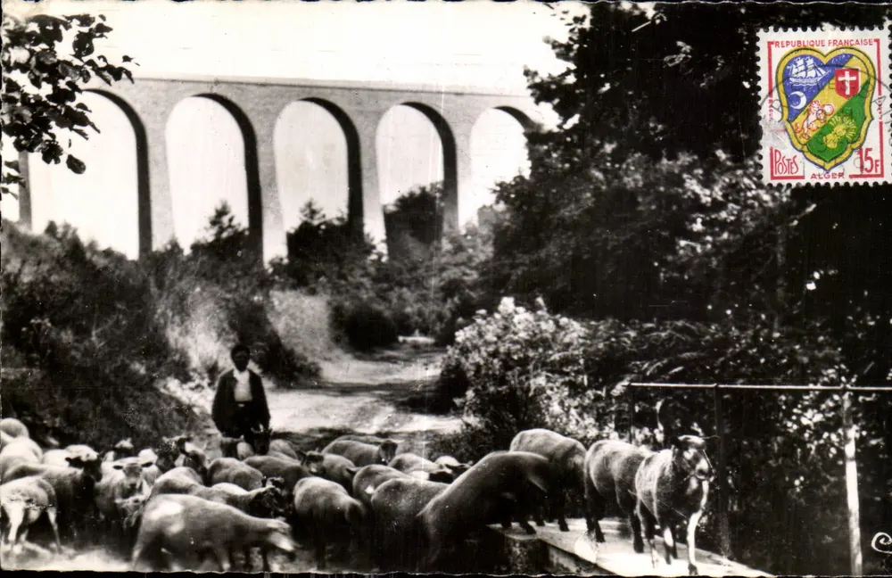 Néris-les-Bains — Viadukt von Perassier — Comiber - Vorderseite
