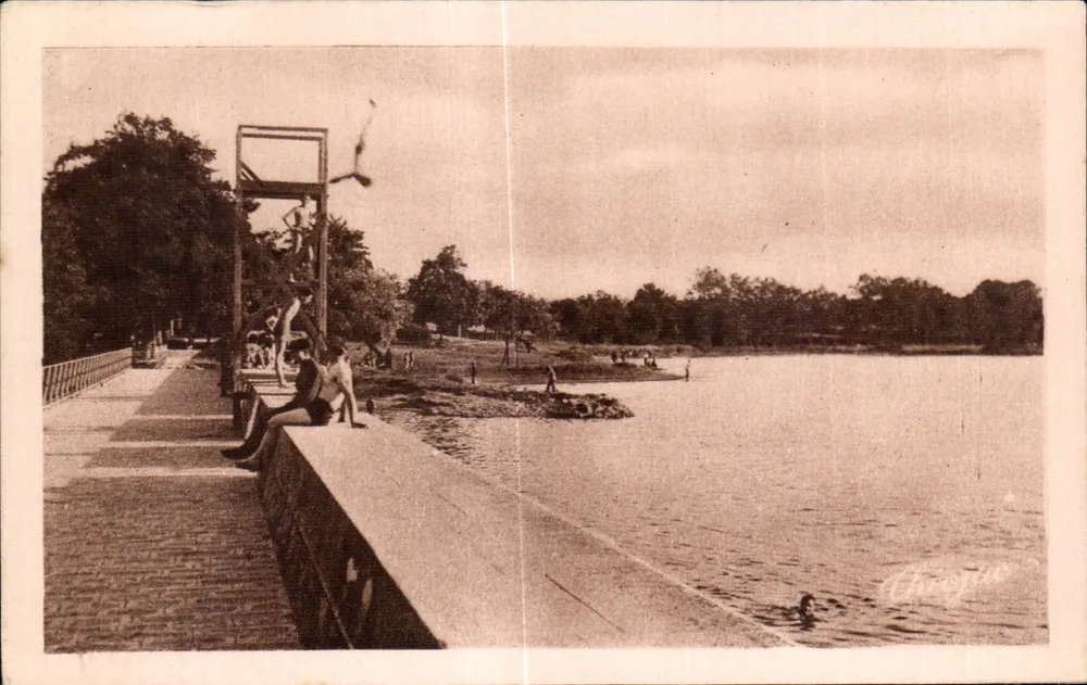 Montluçon (Ailler) — A Praia - O Trampolim — Les Éditions Modernes Théoljac - Frente
