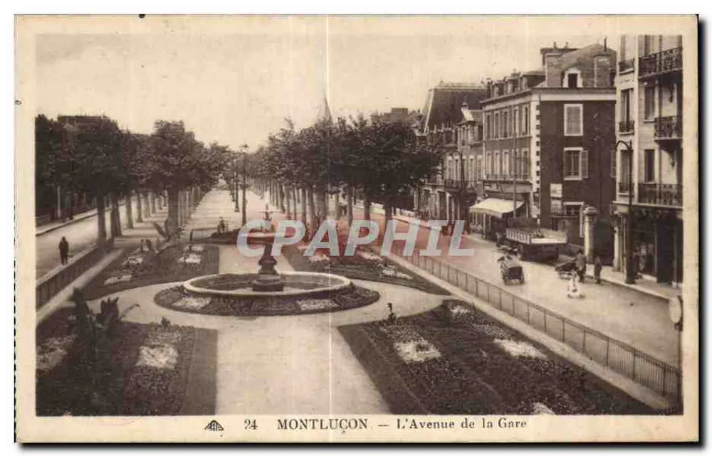 Montluçon — A Avenida da Estação - Frente