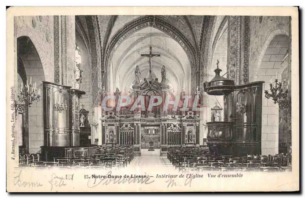 Notre-Dame de Lièsses — Innenansicht der Kirche Übersicht — F. Bernard, Fotograf, Lison (deposited) - Vorderseite