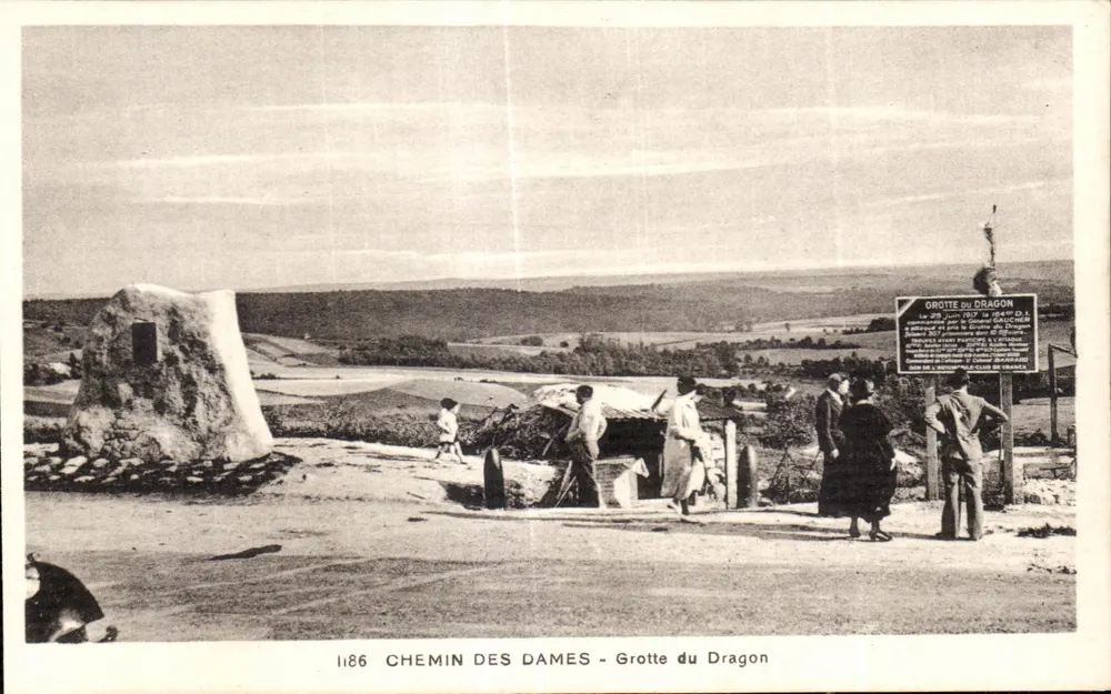 Caminho das Damas - Gruta do Dragão — editor: Arts Photographiques - Strasbourg - Frente