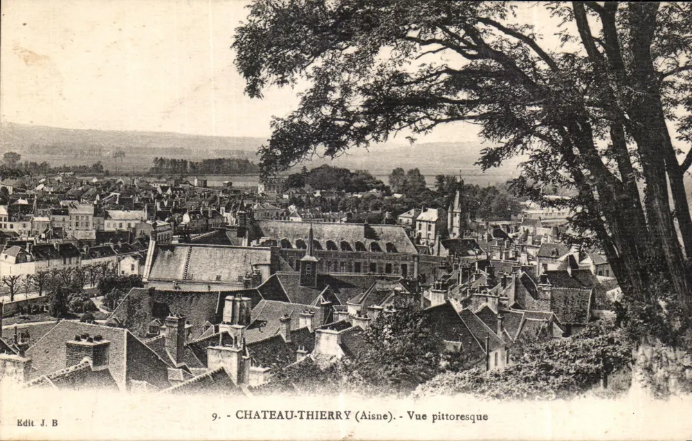 Castelo de Thierry (Aisne) — Vista pitoresca — Edit J.B. n°9 - Frente