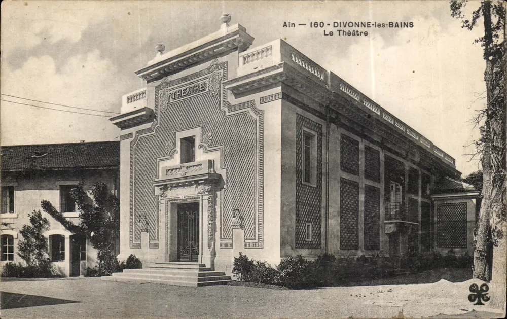 Divonne-les-Bains — O Teatro — Ain 160 - Frente