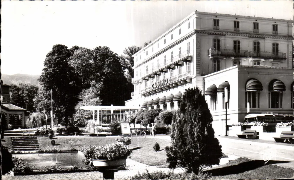Das Casino und die Gärten — Divonne-les-Bains — Real-Photo-Cinémas Arts Photomécaniques, Paris - Vorderseite