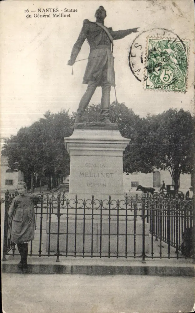 NANTES - Estátua do Geral Mellinet — editor desconhecido, n° 16 - Frente