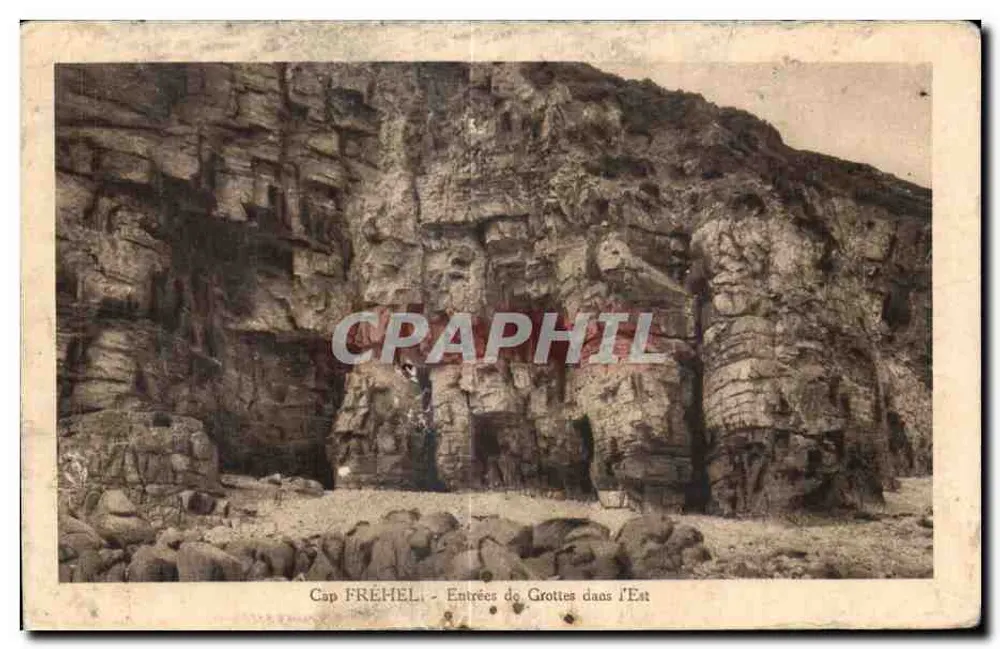 Cap FRÉHEL — Entradas das Grutas no Leste — Banque Jules Boutin - Frente