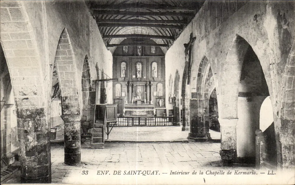 Innenansicht der Kapelle von Kermaria — Umgebung von Saint-Quay — LL. — Nr. 33 - Vorderseite