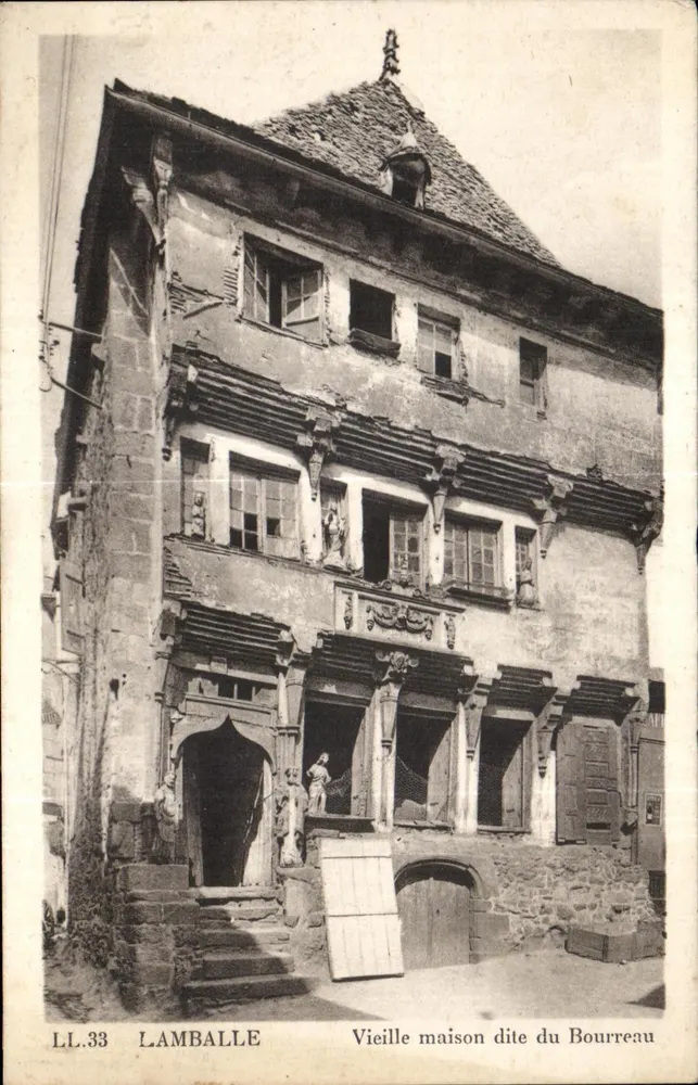 Lamballe — Velha casa dita do Carneiro — LL.33, editor Cie des Arts Mécaniques - Frente