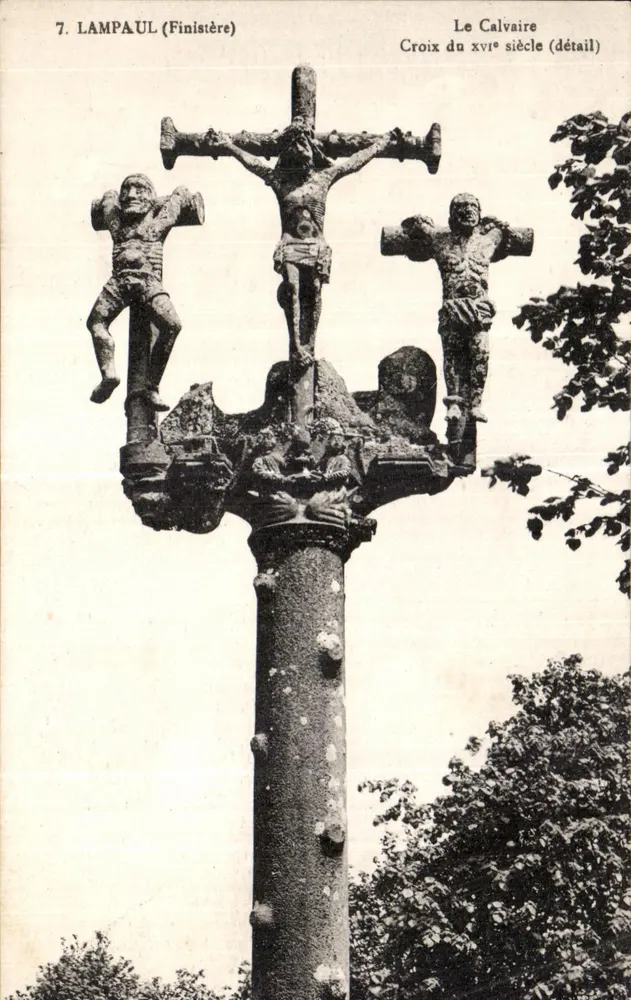 Lampaul (Finistère) — Der Calvarienberg, Kreuz des 16. Jahrhunderts (Detail) - Vorderseite