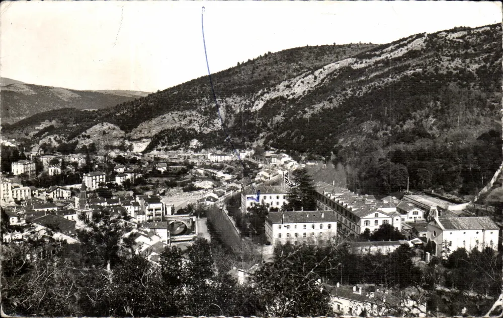 Amlie-les-Bains (R.O.) — Tal des Mondony und das Militärkrankenhaus — Verleger: Théral Tourisme - Vorderseite
