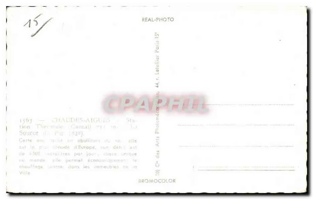 Kind, das an der Quelle spielt — Thermalquelle von Chaudes-Aigues — Verleger Cap - Rückseite