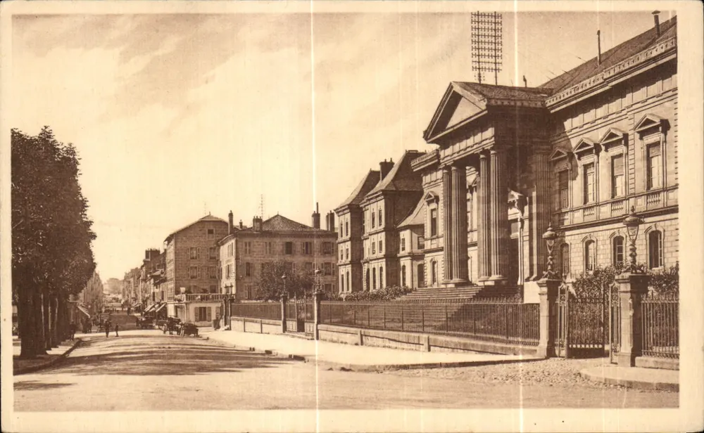 Palast der Gerechtigkeit — Avenue de la République — Verlag Levy et Neugodin, Paris - Vorderseite