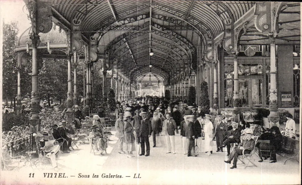 Vittel — Sob as Galerias — LL - Frente