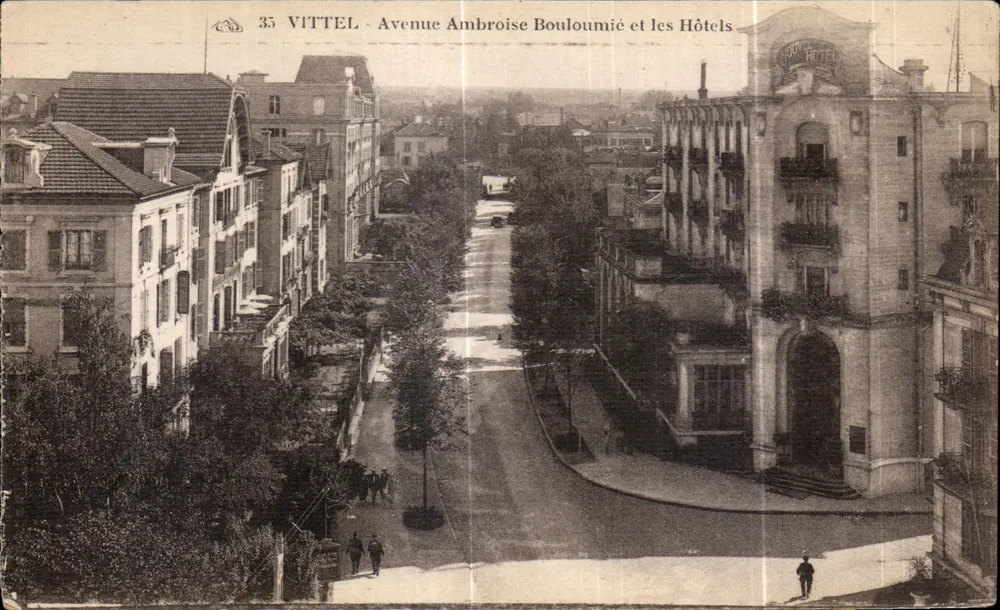 Vittele - Avenue Ambroise Bouloumié und die Hotels — Verlag: La Maison des Arts Photographiques, Straßburg - Vorderseite