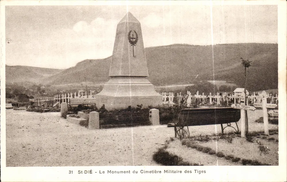St-Dié - Das Denkmal des Militärfriedhofs Tiges - Vorderseite