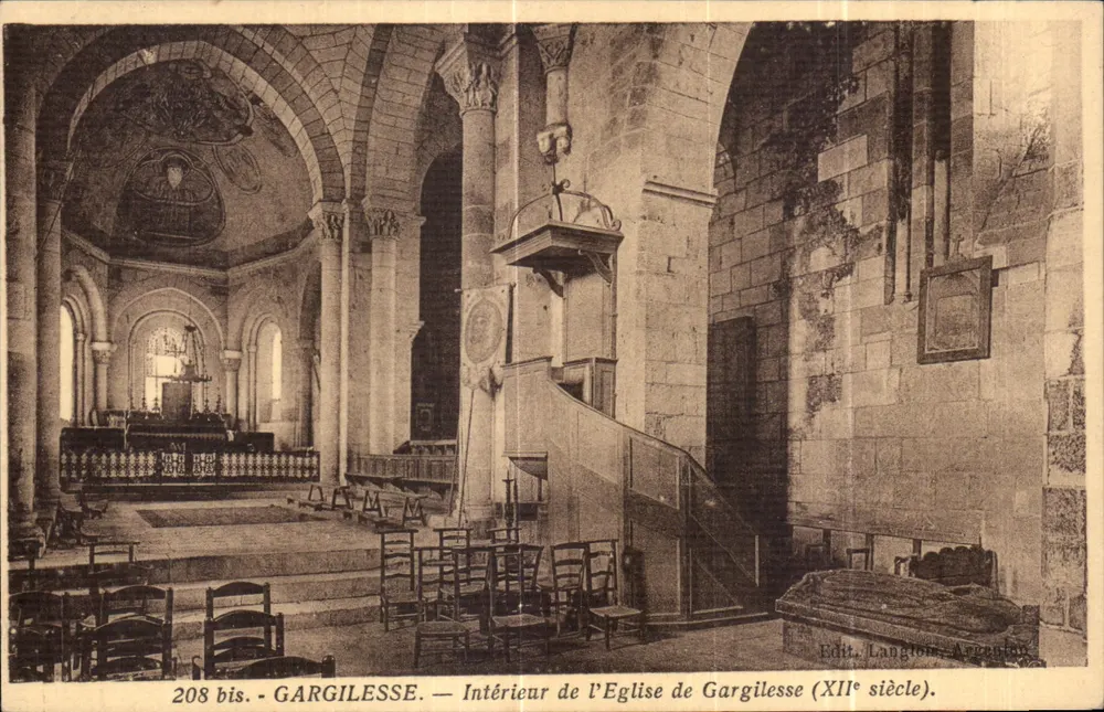 GARGILELLESSE — Innenansicht der Kirche von Gargilesse (12. Jahrhundert) — Edit. Langlois, Argentan - Vorderseite
