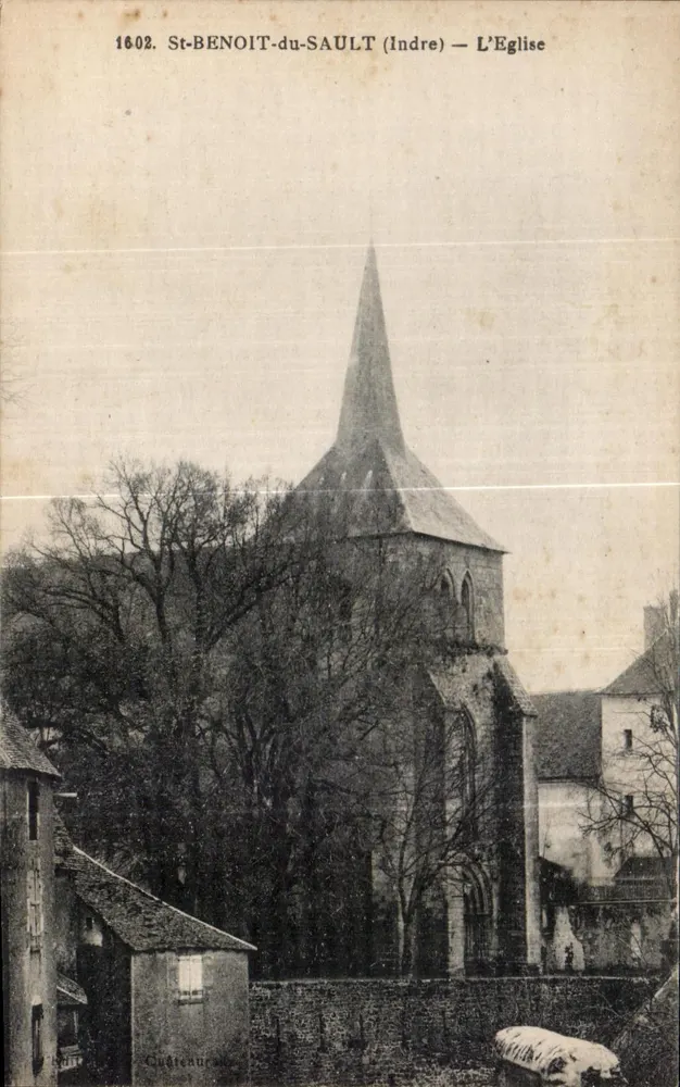 St-BENOIT-du-SAULT (Indre) — A Igreja — Castelo - Frente