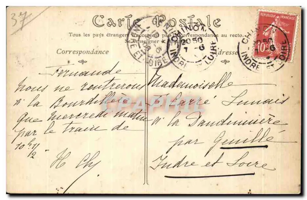 Chinon — Ruinen der Burgen Coudray und Milieu (westlicher Teil): Bergfried (Turm Coudray) und « königlicher Wohnsitz » — ND Pbot. - Rückseite
