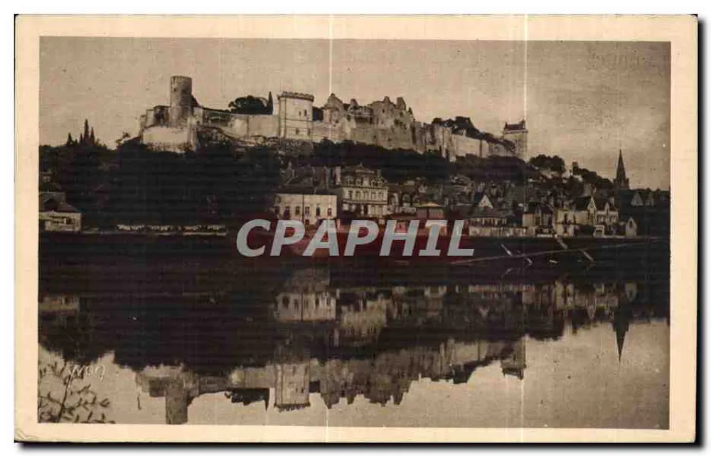Castelo de Chinon — Castelos da Loire — Edição de Arte Yvon, Chinon - Frente