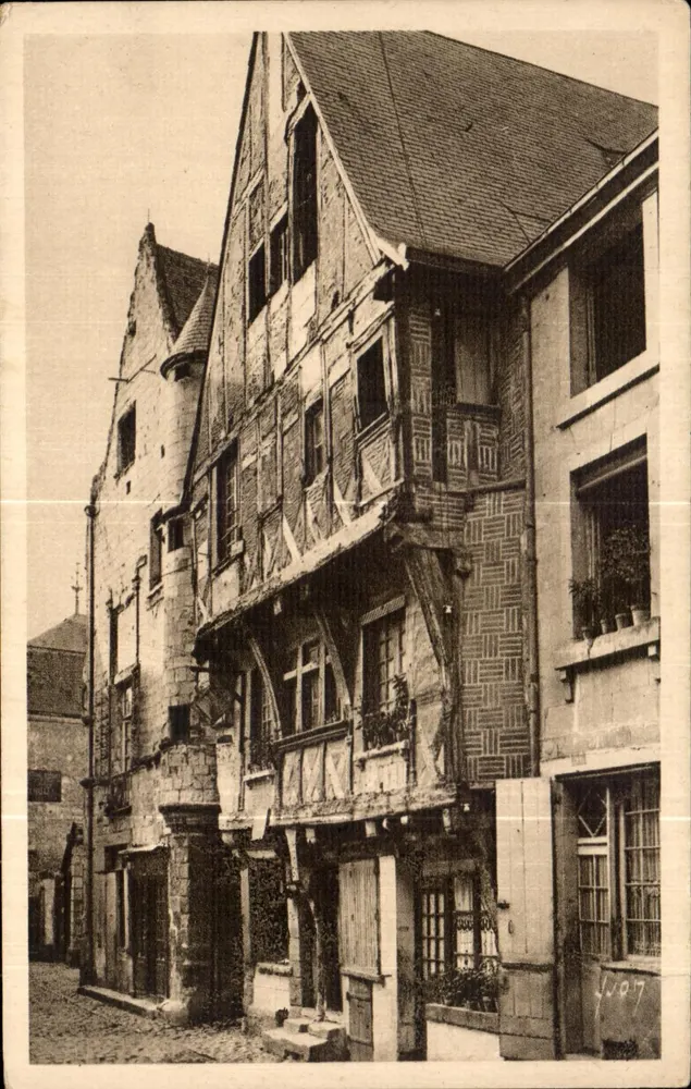 Chinon (Indre-et-Loire) — Casa de Joana d'Arc (século XV) — Les Éditions d'Art Yvart, Paris - Frente