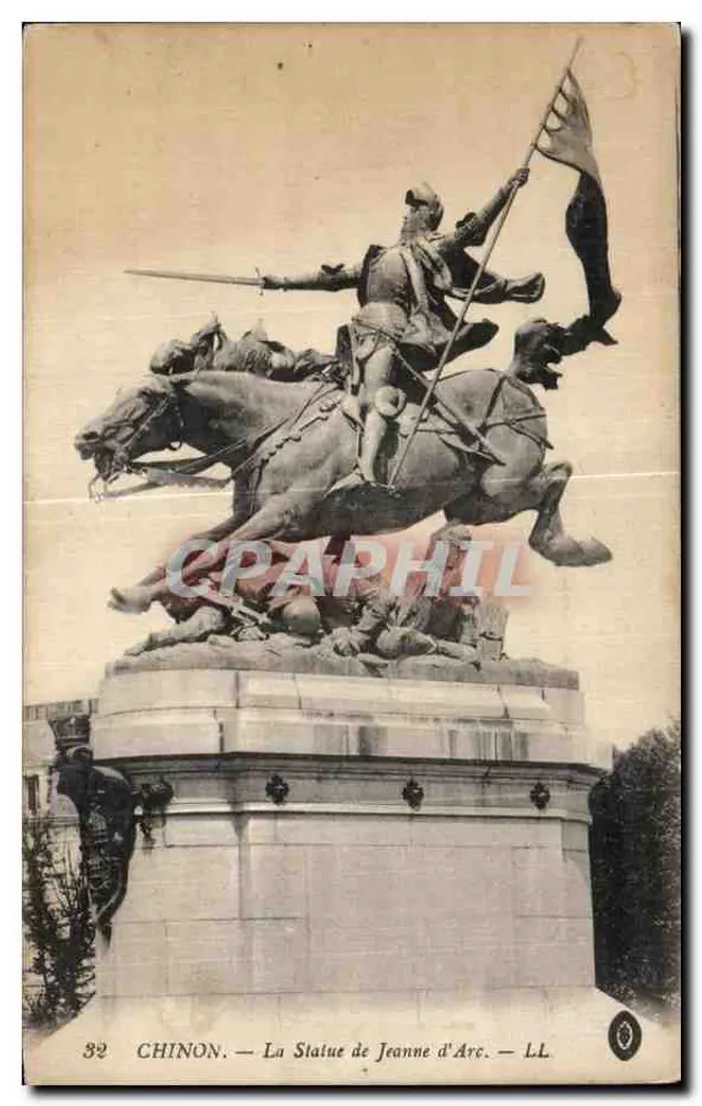 Chinon — A Estátua de Joana d'Arc — LL - Frente